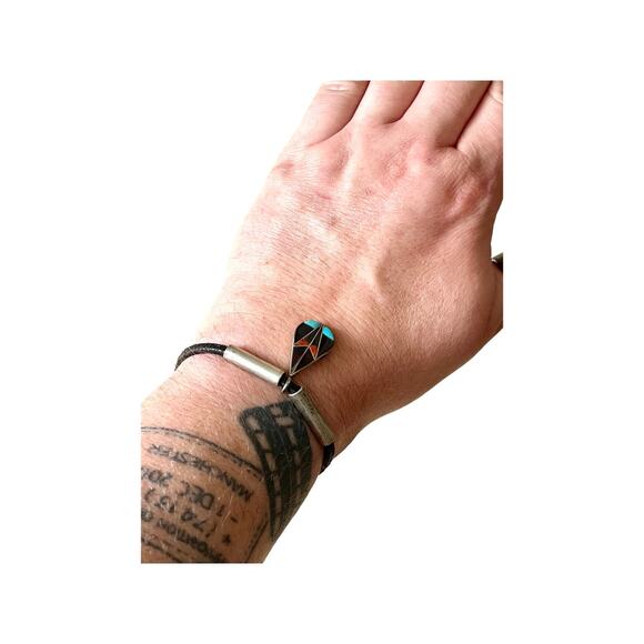 Sterling Onyx Turquoise Coral Native American Bracelet, Vintage Zuni Signed - Picture 6 of 7